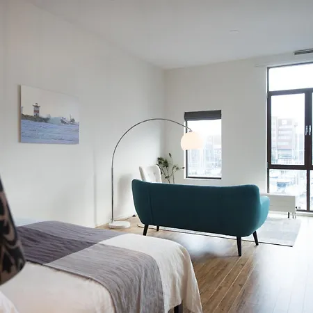Appealing In With Balcony Terrace *